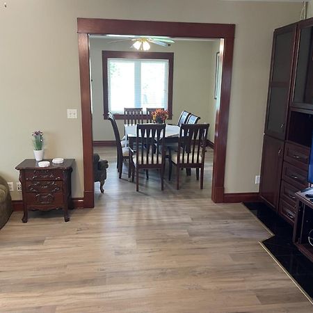 Peaceful Residence On Palmer Ave - Close To The Falls & Complimentary Breakfast Delivered Daily To The Rental Niagara Falls Extérieur photo